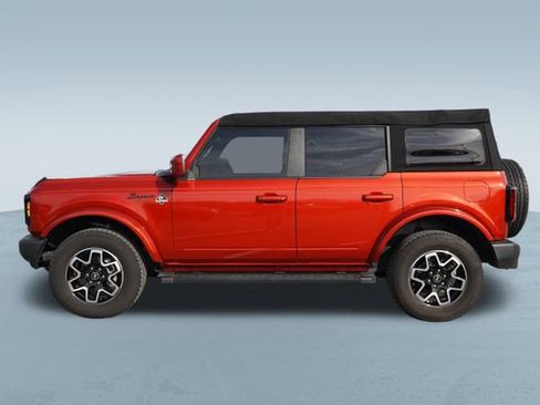 Used 2023 Ford Bronco Outer Banks image 4