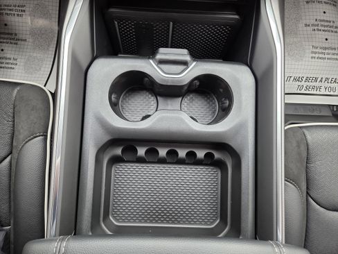 New 2026 RAM 1500 Laramie AWD/4WD image 32
