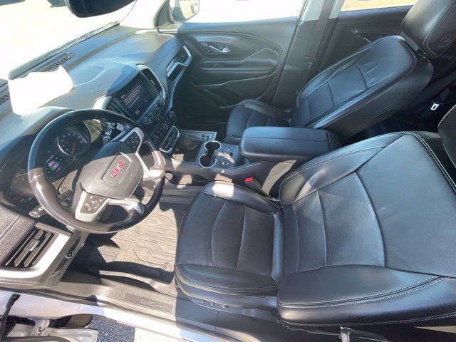 Used 2022 GMC Terrain SLT w/ LPO, Floor Liner Package AWD/4WD image 9