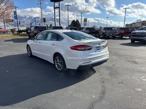 Used 2019 Ford Fusion Titanium image 5