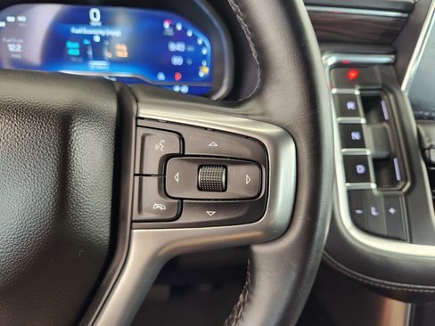 Certified 2024 Chevrolet Suburban LT RWD image 30