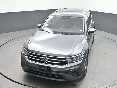 Used 2023 Volkswagen Tiguan SE AWD/4WD image 21