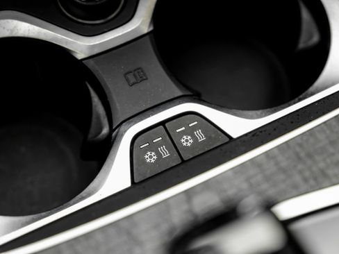 Used 2025 BMW ALPINA XB7 AWD/4WD image 30