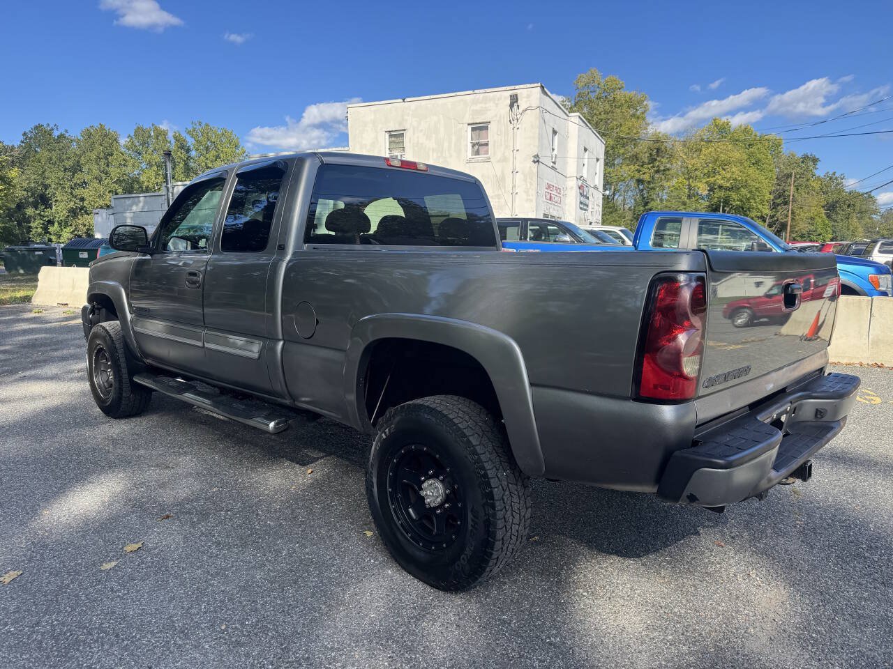 Used 2006 Chevrolet Silverado 2500 LT w/ Snow Plow Prep Package AWD/4WD image 10