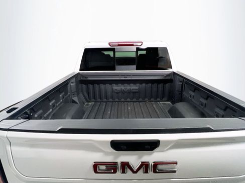 Certified 2022 GMC Sierra 1500 SLT w/ SLT Premium Plus Package AWD/4WD image 25