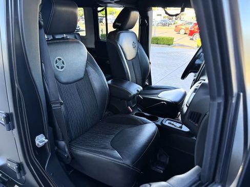 Used 2015 Jeep Wrangler Unlimited Sport AWD/4WD image 16