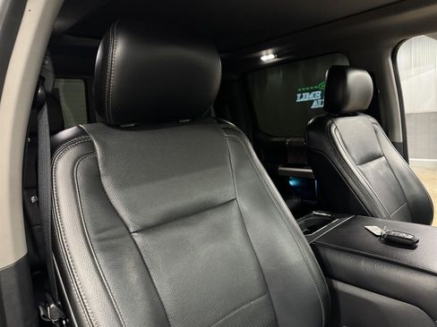 Used 2018 Ford F250 Lariat w/ Lariat Ultimate Package AWD/4WD image 38
