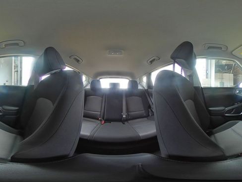 Used 2025 Kia Soul LX w/ LX Technology Package FWD image 40