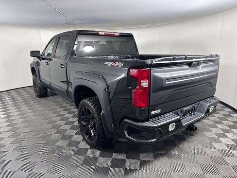 Used 2019 Chevrolet Silverado 1500 RST AWD/4WD image 3