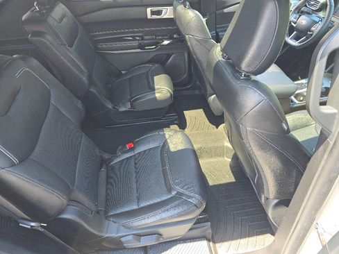 Used 2023 Ford Explorer ST w/ Equipment Group 401A AWD/4WD image 17