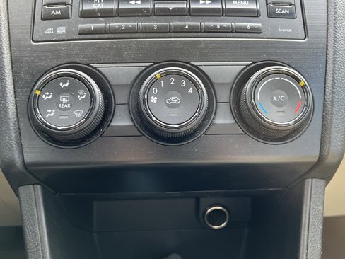 Used 2013 Subaru Impreza 2.0i image 30