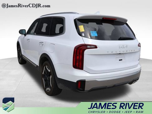 Used 2025 Kia Telluride S AWD/4WD image 22