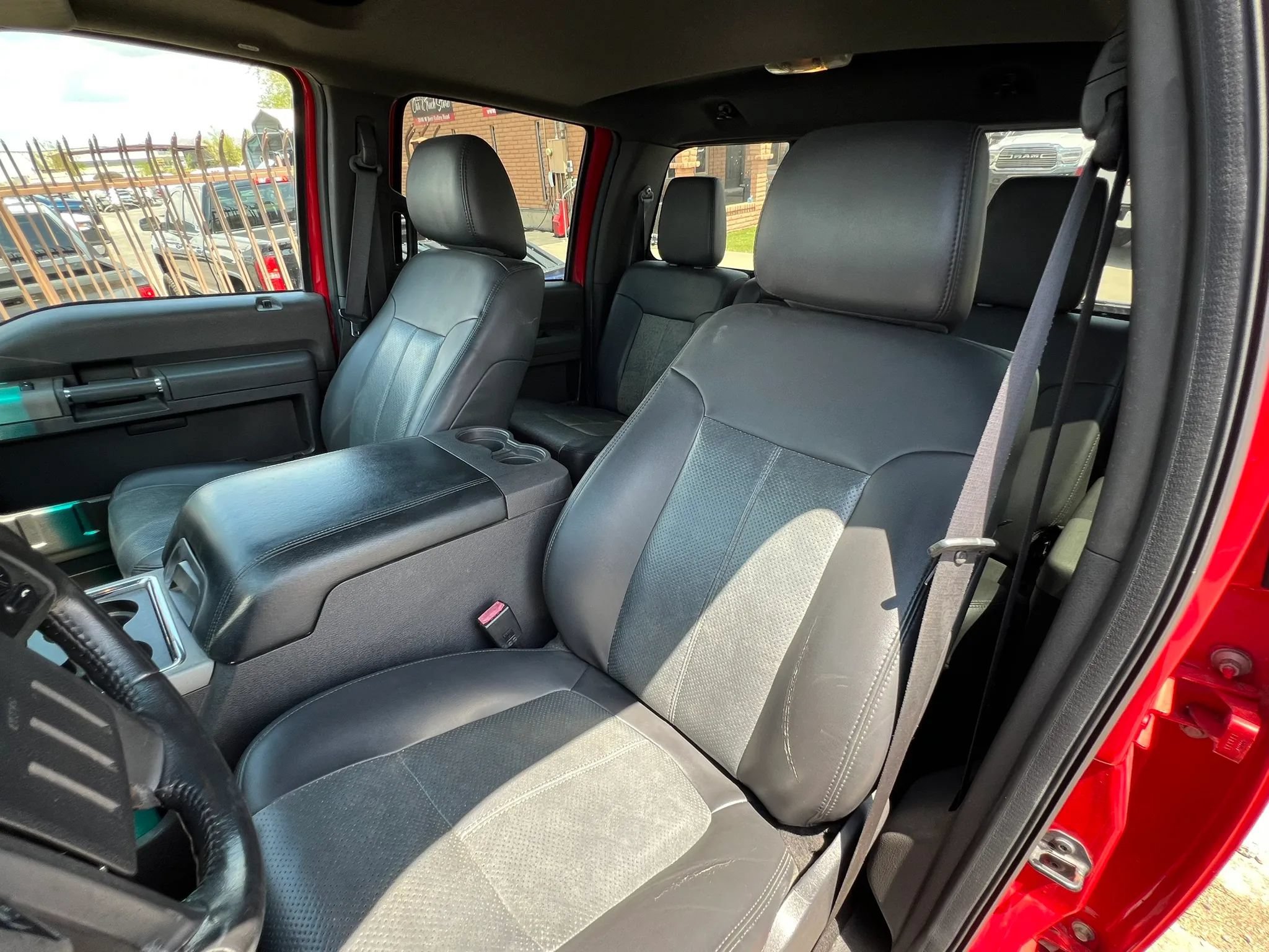Used 2011 Ford F350 Lariat w/ Lariat Ultimate Pkg AWD/4WD image 17