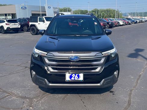 Used 2026 Subaru Forester Premium AWD/4WD image 8