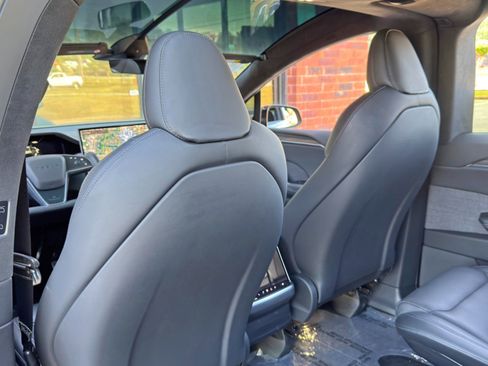 Used 2023 Tesla Model X AWD/4WD image 43