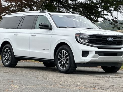 Used 2025 Ford Expedition Max Platinum AWD/4WD image 7