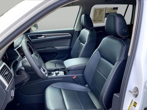 Used 2023 Volkswagen Atlas SEL AWD/4WD image 9