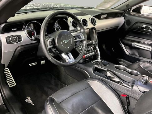 Used 2017 Ford Mustang Premium RWD image 15