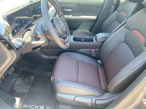 New 2026 Nissan Kicks SR AWD/4WD image 10