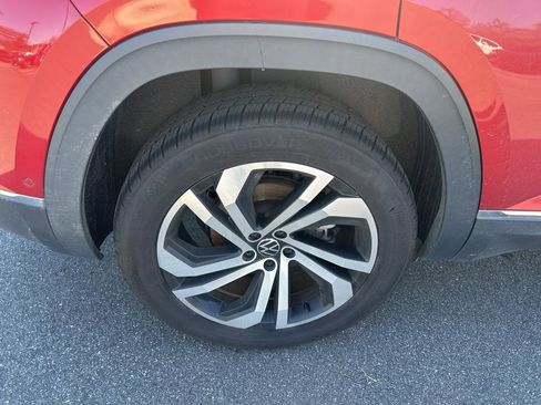 Used 2021 Volkswagen Atlas Cross Sport SEL Premium image 6