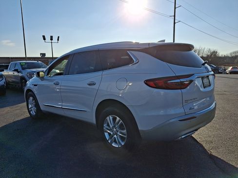 Used 2020 Buick Enclave Essence w/ Sound and Sites Package image 5
