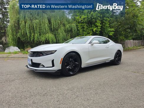 Used 2022 Chevrolet Camaro LT RWD image 1