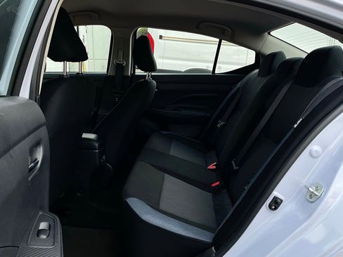 Used 2025 Nissan Versa SV image 11