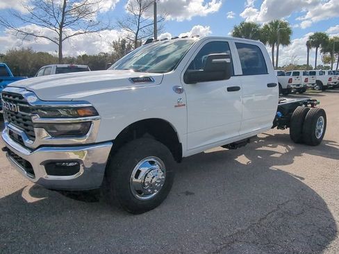 New 2026 RAM 3500 Tradesman w/ Chrome Appearance Group A image 9