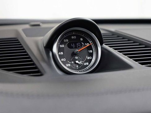 Used 2019 Porsche 911 Turbo image 18