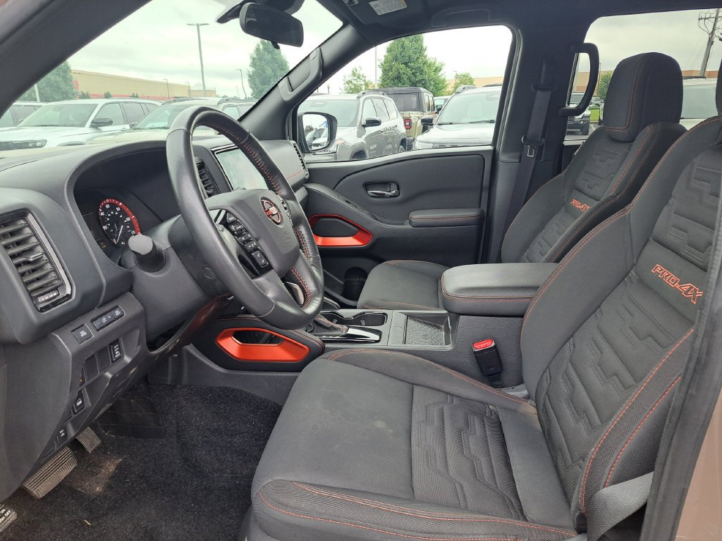 Used 2023 Nissan Frontier PRO-4X w/ Pro Convenience Package AWD/4WD image 16