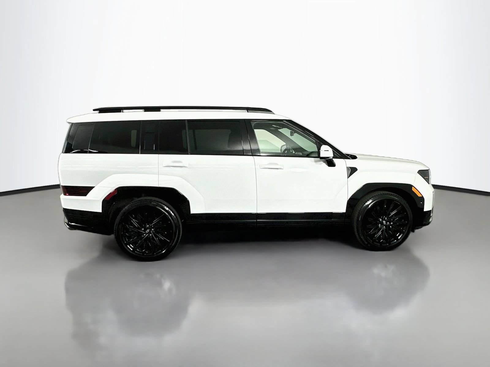 Used 2024 Hyundai Santa Fe Calligraphy AWD/4WD image 8