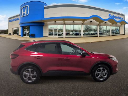 Used 2025 Ford Escape ST-Line image 9