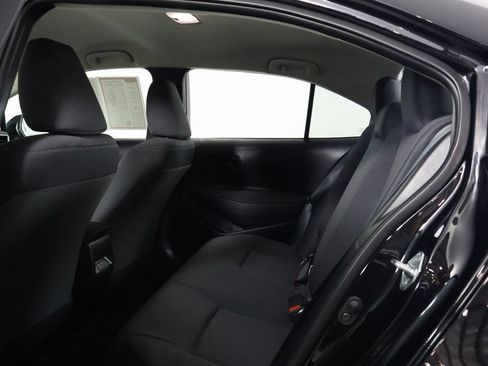 Used 2025 Toyota Corolla LE FWD image 11