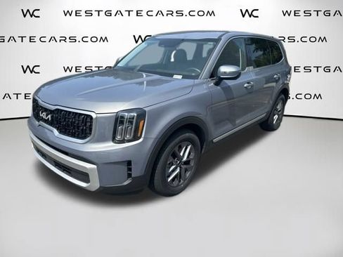 Certified 2024 Kia Telluride LX FWD image 1