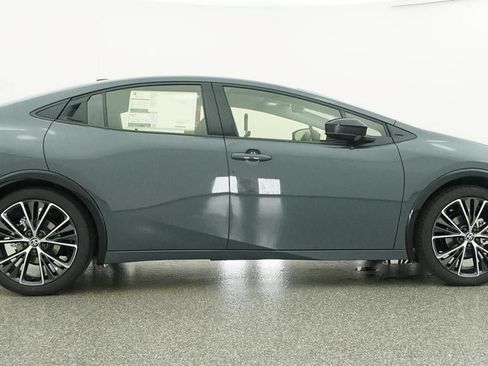 New 2026 Toyota Prius XLE FWD image 27