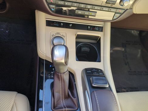 Used 2017 Lexus ES 350 image 25