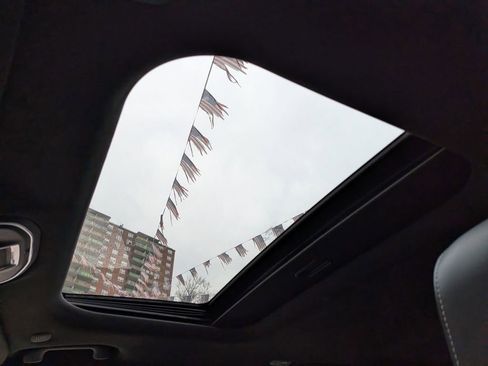 Used 2023 Jeep Grand Cherokee Altitude image 21