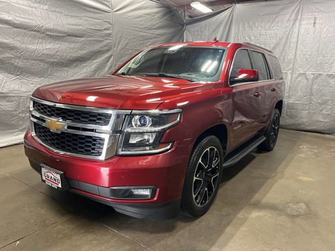 Used 2016 Chevrolet Tahoe LT w/ Luxury Package AWD/4WD image 5