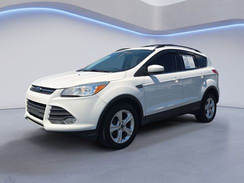 Used 2016 Ford Escape SE w/ SE Leather Comfort Package AWD/4WD image 1