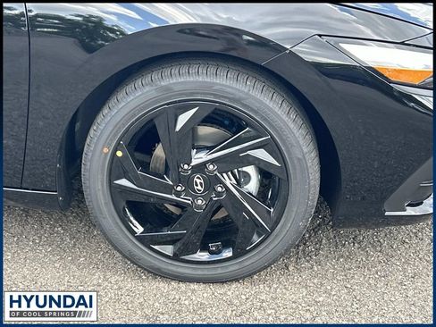 New 2026 Hyundai Elantra SEL Sport FWD image 9