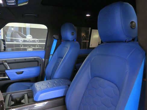 Used 2024 Land Rover Defender 110 X-Dynamic SE image 14