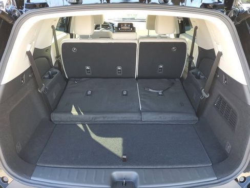 New 2025 Nissan Pathfinder SV w/ Black Appearance Package image 5