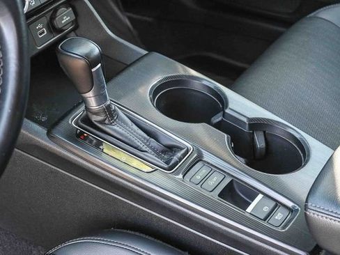 Used 2022 Honda Civic EX-L image 25