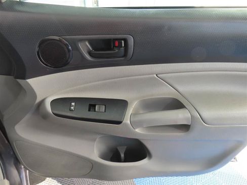 Used 2015 Toyota Tacoma PreRunner w/ Convenience Package RWD image 22