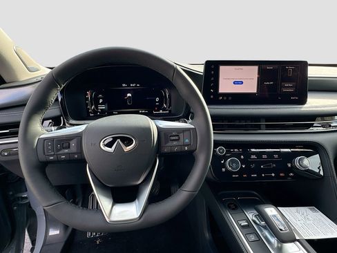 Used 2026 INFINITI QX60 Luxe w/ Cargo Package FWD image 12