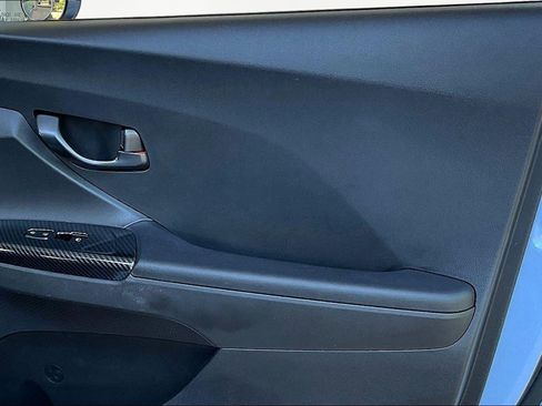 Used 2022 Hyundai Veloster N FWD image 26