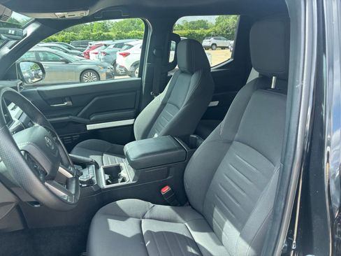 Used 2024 Toyota Tacoma TRD Off-Road AWD/4WD image 34