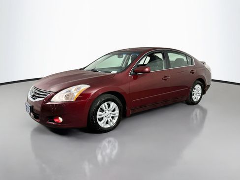 Used 2012 Nissan Altima 2.5 S w/ 20th Anniversary Pkg FWD image 3