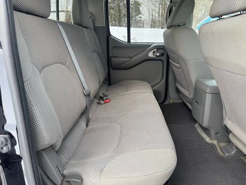 Used 2016 Nissan Frontier SV image 13