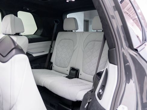 Certified 2026 BMW X7 xDrive40i w/ Executive Package AWD/4WD image 20